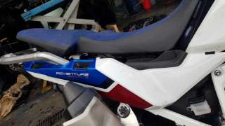 MOLDURA HONDA CRF 1100L AFRICA TWIN  - M.1145552 / 83600MKSEC0ZA