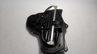 ELEVALUNAS TRASERO IZQUIERDO MAZDA 3 LIM.  - M.958122 / BHP15958X