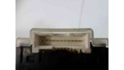 MANDO LIMPIA MITSUBISHI MONTERO  - M.443823 / MANDO LIMPIA
