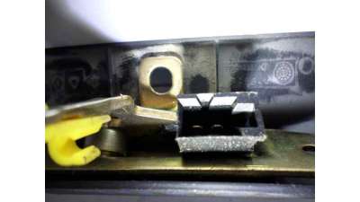 CERRADURA MALETERO / PORTON RENAULT LAGUNA  - M.482074 / CERRADURA MALETERO / PORTON
