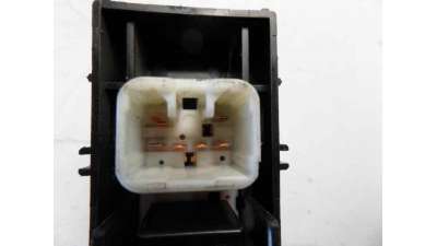 MANDO ELEVALUNAS TRASERO DERECHO TOYOTA LEXUS IS 200  - M.488403 / EP262430