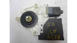 MOTOR ELEVALUNAS DELANTERO DERECHO AUDI A3  - M.539760 / 8P0959802E