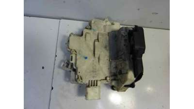 CERRADURA PUERTA TRASERA IZQUIERDA AUDI A4 AVANT  - M.548860 / 8E0839015AA