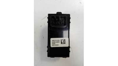 MANDO ELEVALUNAS DELANTERO DERECHO KIA CEED  - M.606663 / 93580A2000WK