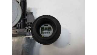 ELEVALUNAS TRASERO DERECHO TOYOTA PRIUS  - M.625246 / ELEVALUNAS TRASERO DERECHO