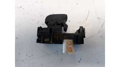 MANDO ELEVALUNAS DELANTERO DERECHO TOYOTA YARIS  - M.629009 / MANDO ELEVALUNAS DELANTERO DERECHO
