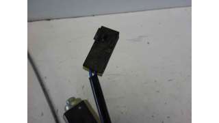 ELEVALUNAS TRASERO IZQUIERDO NISSAN PICK-UP  - M.651041 / 827312S721
