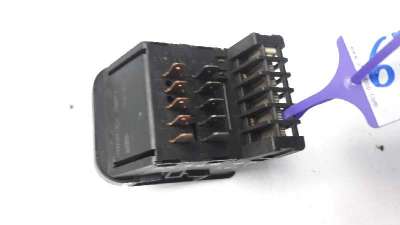MANDO LUCES OPEL CORSA B  - M.659331 / 90481764