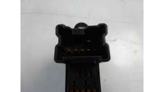 MANDO ELEVALUNAS TRASERO DERECHO NISSAN NAVARA PICK-UP  - M.662704 / 25411EA00A