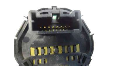 INTERRUPTOR NISSAN NAVARA PICK-UP  - M.668581 / INTERRUPTOR