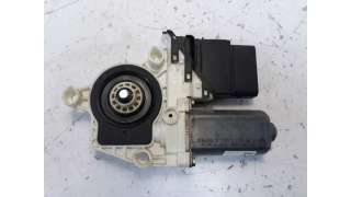 MOTOR ELEVALUNAS TRASERO DERECHO SEAT TOLEDO  - M.670956 / 9776101438203