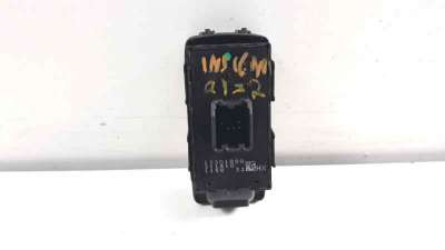 MANDO ELEVALUNAS TRASERO DERECHO OPEL INSIGNIA BERLINA  - M.673722 / 13301888