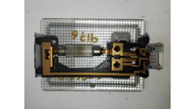 LUZ INTERIOR OPEL CORSA D  - M.690470 / 13101642