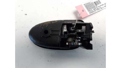 MANETA INTERIOR DELANTERA IZQUIERDA TOYOTA YARIS  - M.697700 / 692060D100