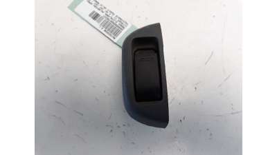 MANDO ELEVALUNAS DELANTERO DERECHO CITROEN C1  - M.700247 / 742310H010