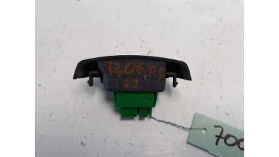 MANDO ELEVALUNAS DELANTERO IZQUIERDO CITROEN C1  - M.700248 / 742320H010