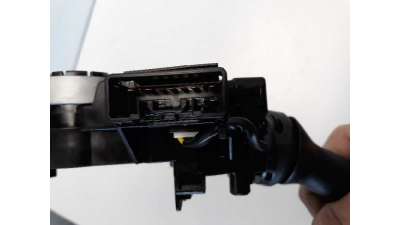 MANDO INTERMITENTES TOYOTA URBAN CRUISER  - M.711947 / 5217117F664
