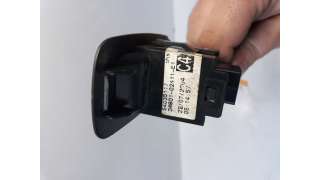 MANDO ELEVALUNAS TRASERO DERECHO TOYOTA COROLLA  - M.714124 / 54035117