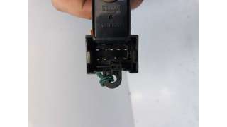 MANDO ELEVALUNAS DELANTERO DERECHO NISSAN PRIMERA BERLINA  - M.714168 / 25411AV600