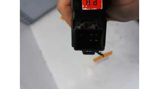 MANDO ELEVALUNAS DELANTERO DERECHO DAEWOO NUBIRA BERLINA  - M.714196 / 96190777