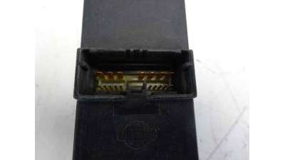 MANDO ELEVALUNAS TRASERO DERECHO NISSAN MAXIMA QX  - M.714246 / 2541144U60