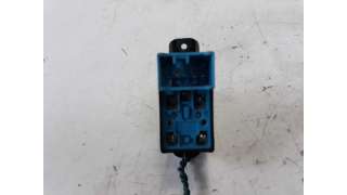 MANDO ELEVALUNAS TRASERO DERECHO KIA RIO  - M.715531 / 935762D000