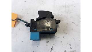 MANDO ELEVALUNAS TRASERO DERECHO KIA RIO  - M.715532 / 935762D000
