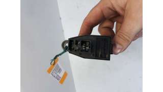 MANDO ELEVALUNAS DELANTERO DERECHO HYUNDAI H 1  - M.715548 / 935804A000