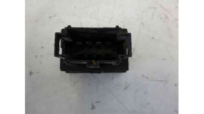MANDO ELEVALUNAS DELANTERO IZQUIERDO VOLKSWAGEN GOLF III BERLINA  - M.716044 / MANDO ELEVALUNAS DELANTERO IZQUIERDO