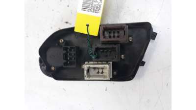 MANDO ELEVALUNAS DELANTERO IZQUIERDO RENAULT SAFRANE  - M.716068 / 77008119