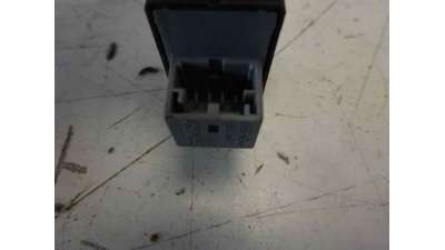 MANDO ELEVALUNAS DELANTERO DERECHO VOLKSWAGEN POLO  - M.716074 / 6Q0959856