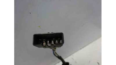 MANDO ELEVALUNAS TRASERO DERECHO OPEL CORSA B  - M.716131 / MANDO ELEVALUNAS TRASERO DERECHO