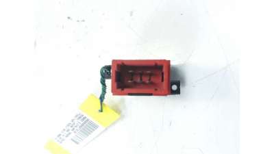 MANDO ELEVALUNAS TRASERO IZQUIERDO RENAULT LAGUNA  - M.716136 / 7700417485