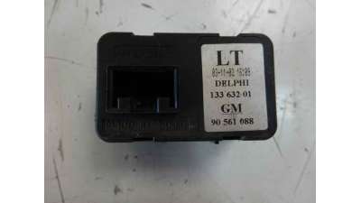 MANDO ELEVALUNAS DELANTERO IZQUIERDO OPEL CORSA C  - M.716721 / 24409205