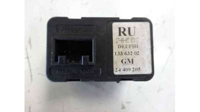 MANDO ELEVALUNAS DELANTERO IZQUIERDO OPEL CORSA C  - M.716723 / 90561088
