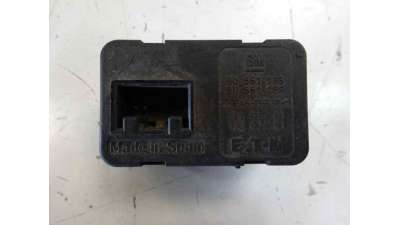 MANDO ELEVALUNAS DELANTERO IZQUIERDO OPEL CORSA C  - M.716726 / 90561088