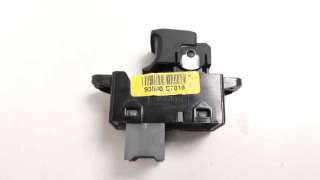 MANDO ELEVALUNAS DELANTERO DERECHO HYUNDAI I20  - M.732841 / 93580C7010