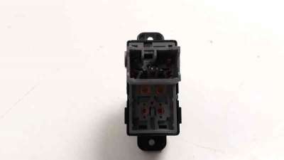 MANDO ELEVALUNAS TRASERO DERECHO HYUNDAI I20  - M.732843 / 93580C7020