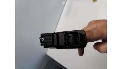 MANDO ELEVALUNAS TRASERO DERECHO VOLKSWAGEN GOLF VII LIM.  - M.736194 / 5G0959855J