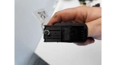 MANDO ELEVALUNAS TRASERO IZQUIERDO VOLKSWAGEN GOLF VII LIM.  - M.736195 / 5G0959855J