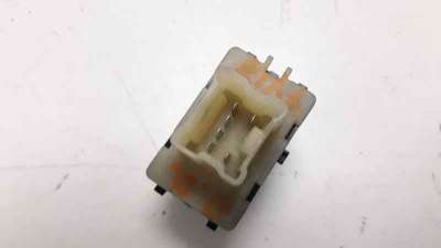 MANDO ELEVALUNAS DELANTERO DERECHO DACIA SANDERO  - M.772284 / 254214937R