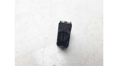MANDO ELEVALUNAS DELANTERO DERECHO CITROEN DS3  - M.883567 / 96657927ZD
