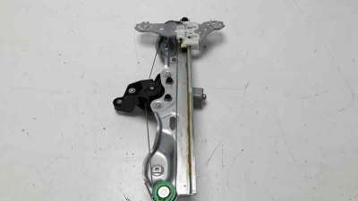 ELEVALUNAS TRASERO IZQUIERDO NISSAN PULSAR  - M.883825 / 827013ZL0A