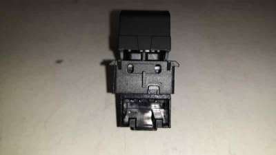 MANDO ELEVALUNAS TRASERO IZQUIERDO VOLKSWAGEN PASSAT LIM.  - M.899976 / 5G0959855M