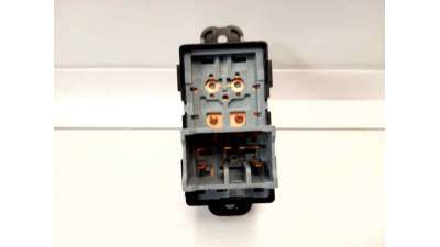 MANDO ELEVALUNAS TRASERO IZQUIERDO SSANGYONG TIVOLI  - M.901941 / 8585035000