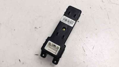 MANDO ELEVALUNAS TRASERO IZQUIERDO HYUNDAI TUCSON  - M.910495 / 93580D3131