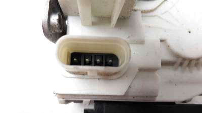 CERRADURA PUERTA DELANTERA DERECHA MERCEDES SPRINTER III FURGÓN RWD / AWD  - M.937021 / A9077200300
