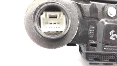CERRADURA PUERTA TRASERA DERECHA TOYOTA AURIS  - M.1033536 / CERRADURA PUERTA TRASERA DERECHA