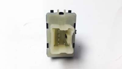 MANDO ELEVALUNAS DELANTERO DERECHO DACIA SANDERO  - M.1045083 / 254214937R