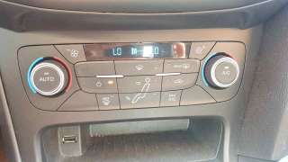 MANDO CLIMATIZADOR FORD FOCUS LIM.  - M.1059131 / F1ET18612AK